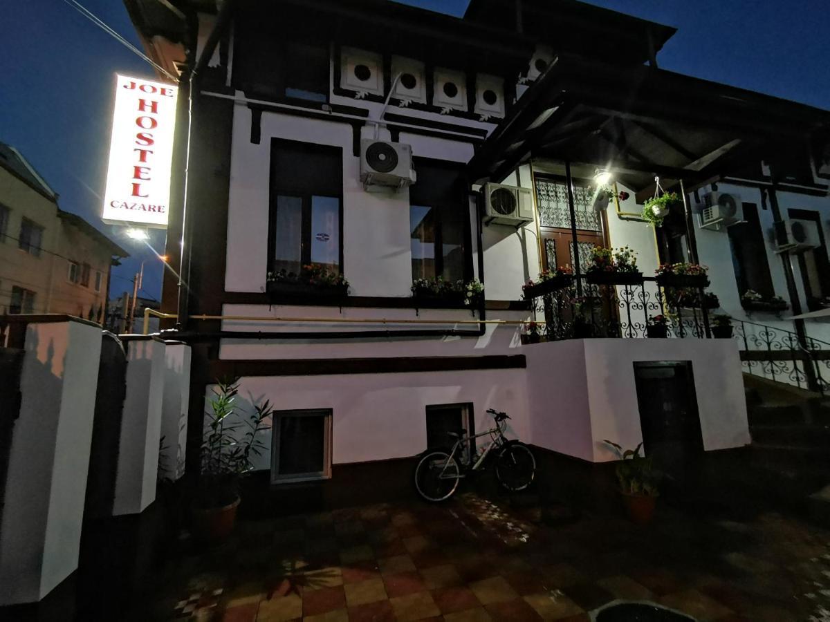 Joe Hostel Букурещ Екстериор снимка