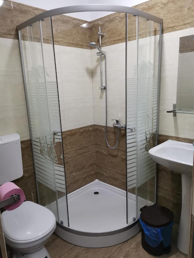 Joe Hostel Букурещ Екстериор снимка